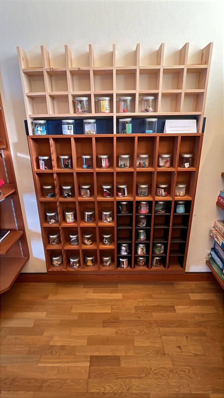 Tonie-Regal der ÖB Söll